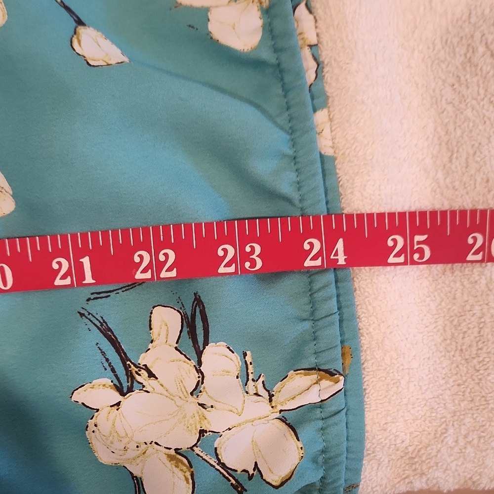 Loft Floral Blue Women's Top - Picture 5 of 6